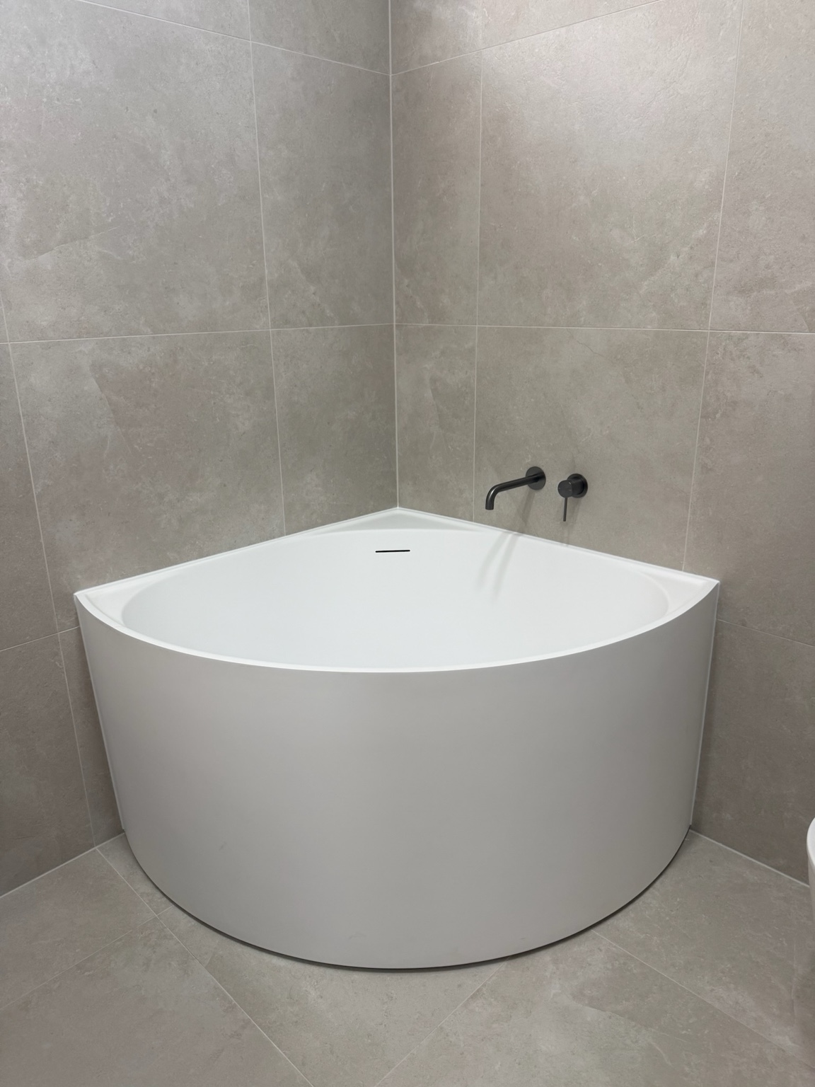 Cordeaux Heights Main Bathroom photo